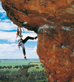 abseiling and rock climbing in the grampians national park